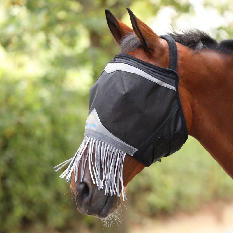 Shires FlyGuard Flughuva i finmaskig mesh utan skydd för öronen med nosfransar
