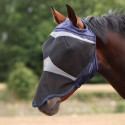 Häst med FlyGuard Fine Mesh flughuva med öronhål och förlängt nosskydd